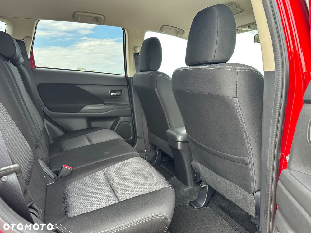 Mitsubishi Outlander 2.0 2WD Spirit - 12