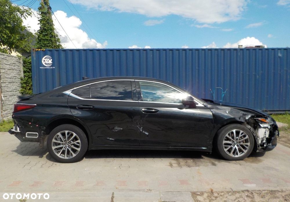 Lexus ES - 15