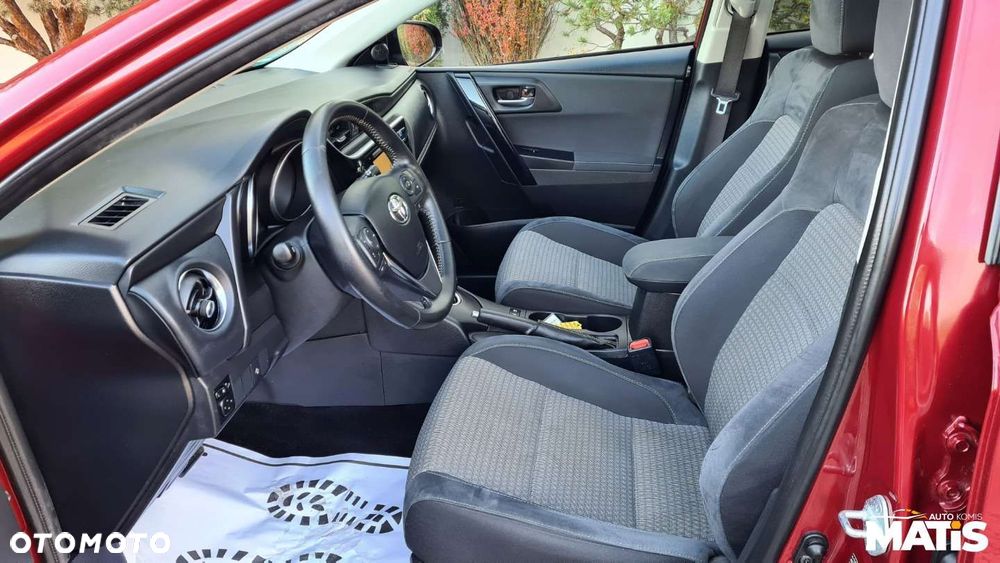Toyota Auris - 6