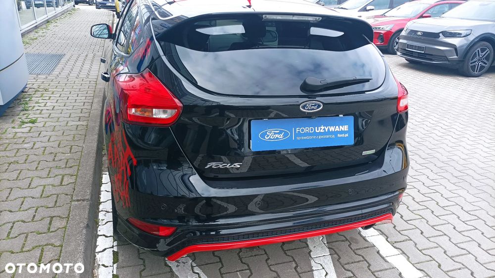 Ford Focus 1.5 EcoBoost Black Edition ASS - 8