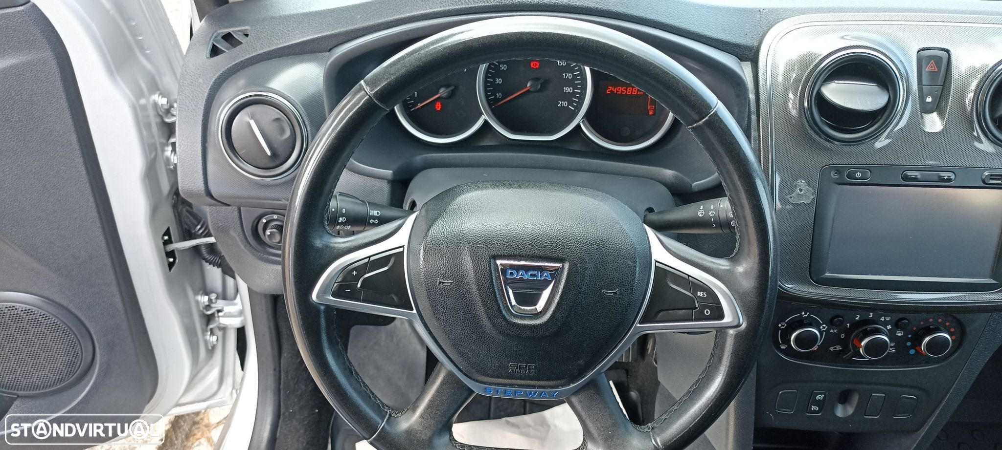 Dacia Sandero Stepway TCe 90 Ambiance - 19