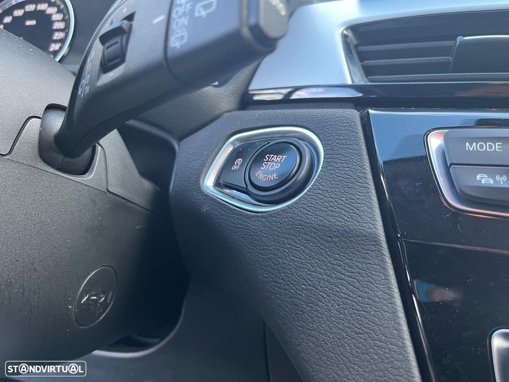 BMW X1 16 d sDrive Auto Line Sport - 36