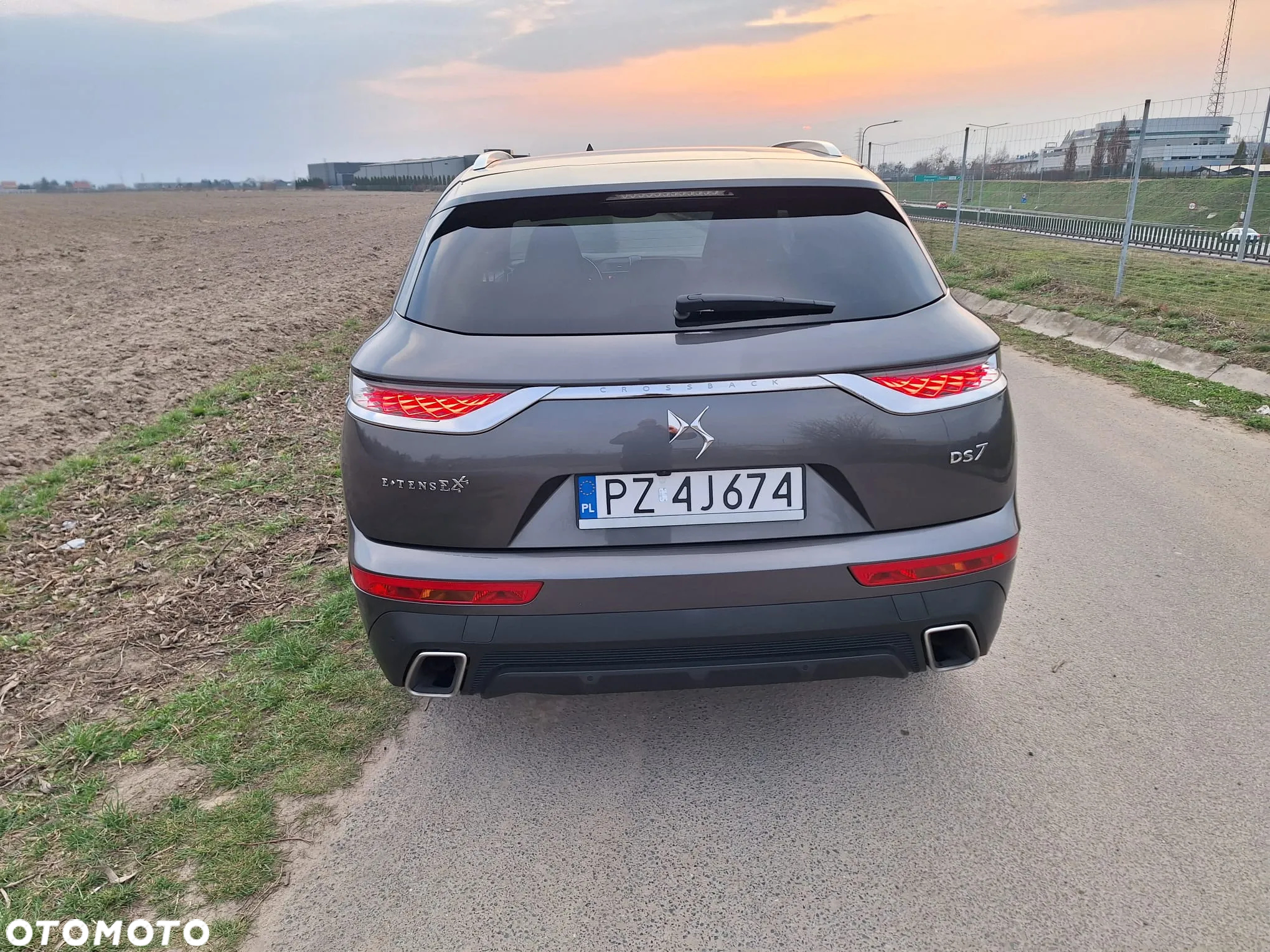 DS Automobiles DS 7 Crossback 1.6 E-Tense 4x4 Grand Chic - 9