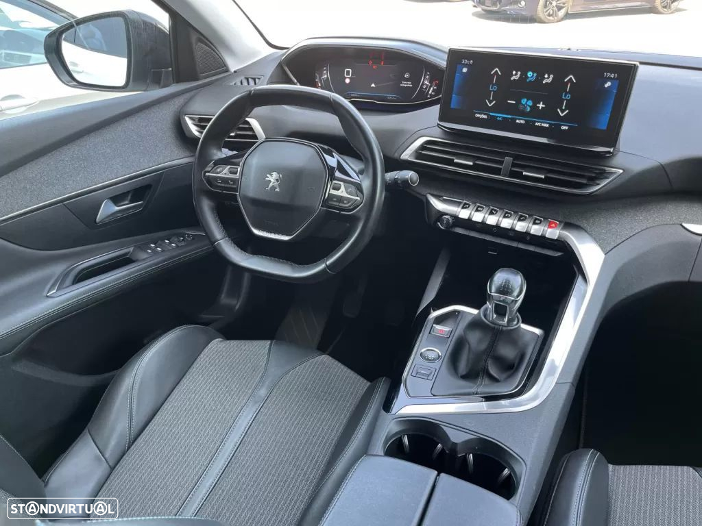 Peugeot 3008 1.2 PureTech Allure Pack - 38