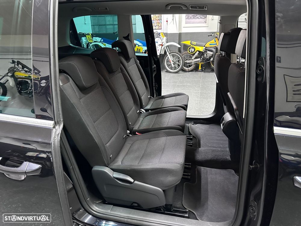 VW Sharan 2.0 TDI Blue Confortline - 23