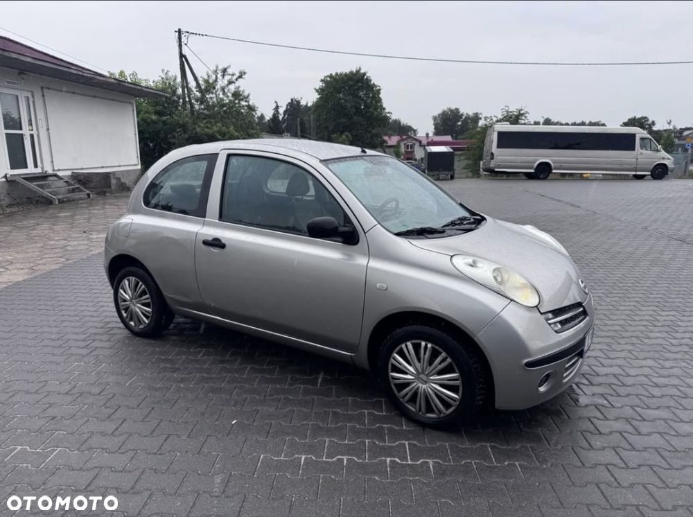 Nissan Micra - 1
