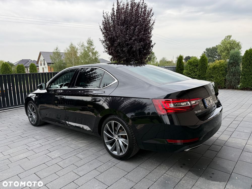 Skoda Superb 1.8 TSI L&K DSG - 4