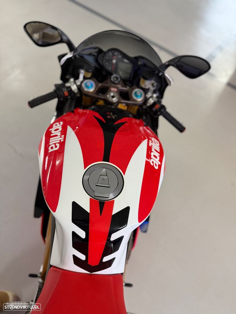 Aprilia RSV Factory RR - 3
