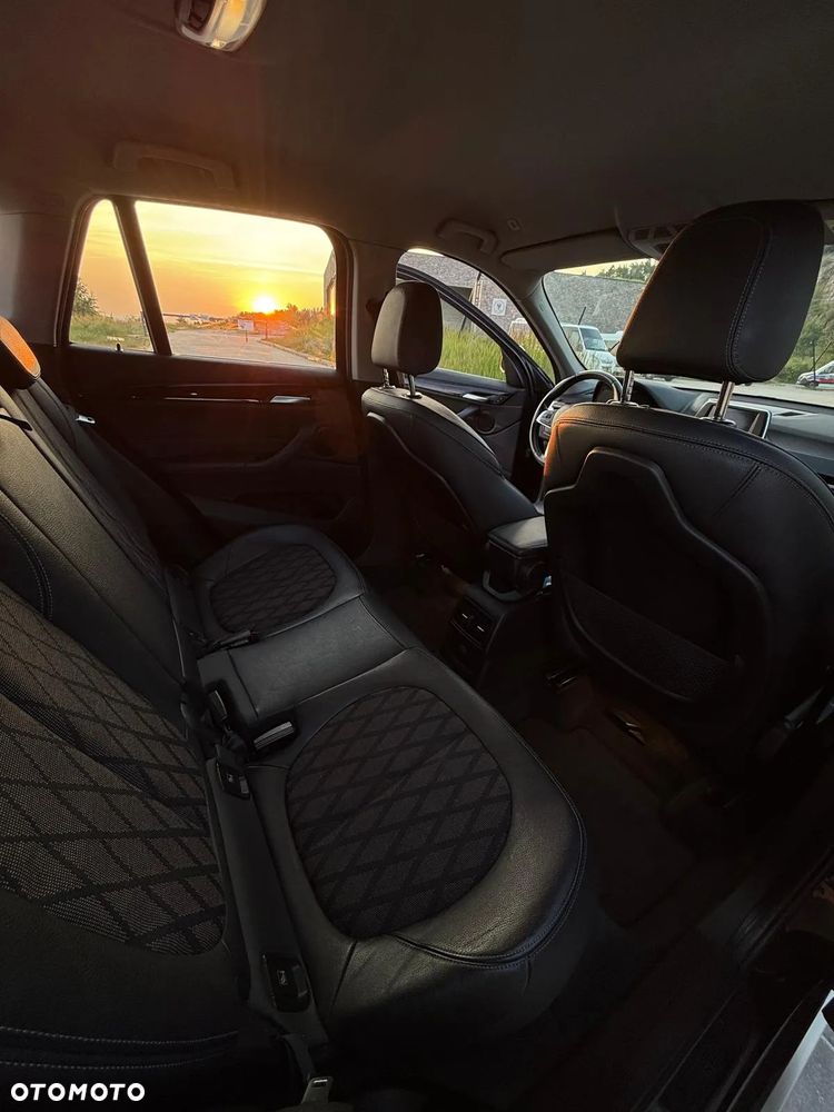 BMW X1 xDrive18d Advantage - 16