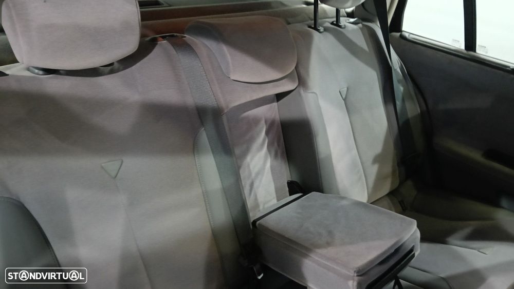 Renault Laguna Break 1.6 Privilège - 9