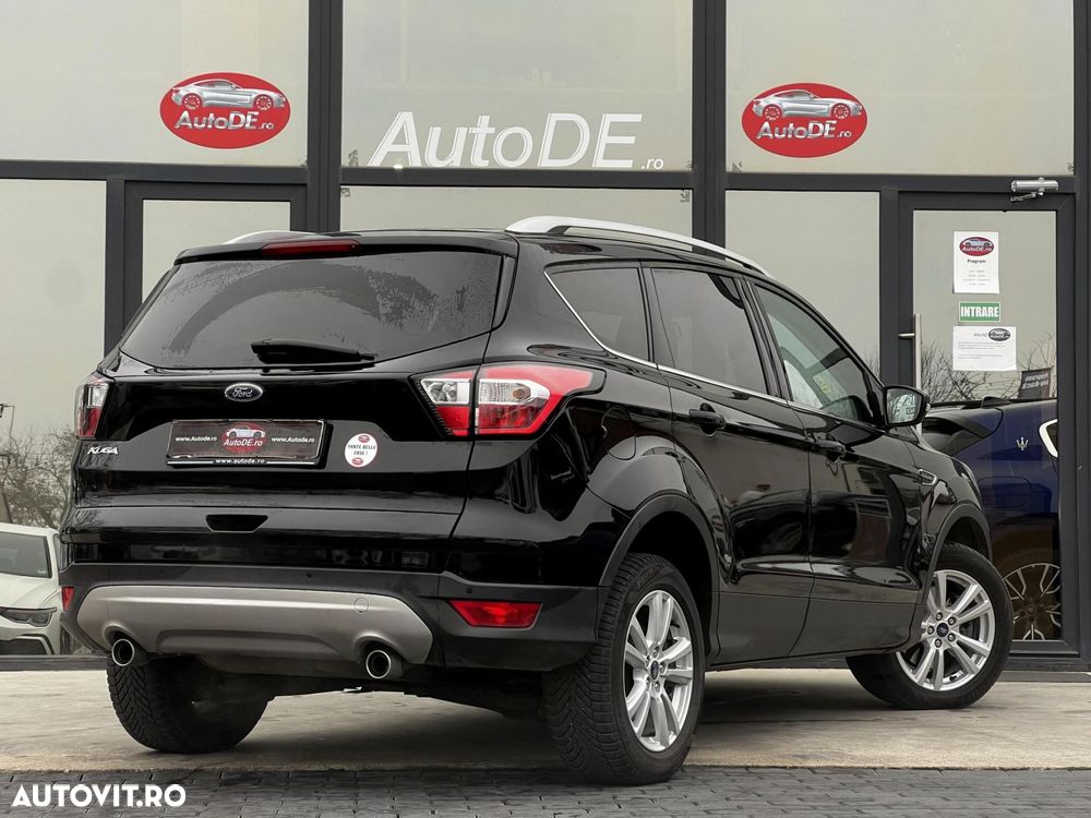 Ford Kuga - 4