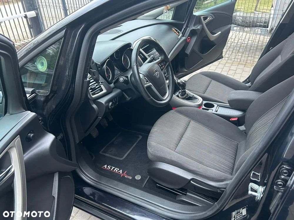 Opel Astra 1.4 Turbo Color Edition - 2