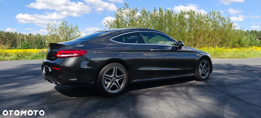 Mercedes-Benz Klasa C 300 4MATIC 9G-TRONIC - 24