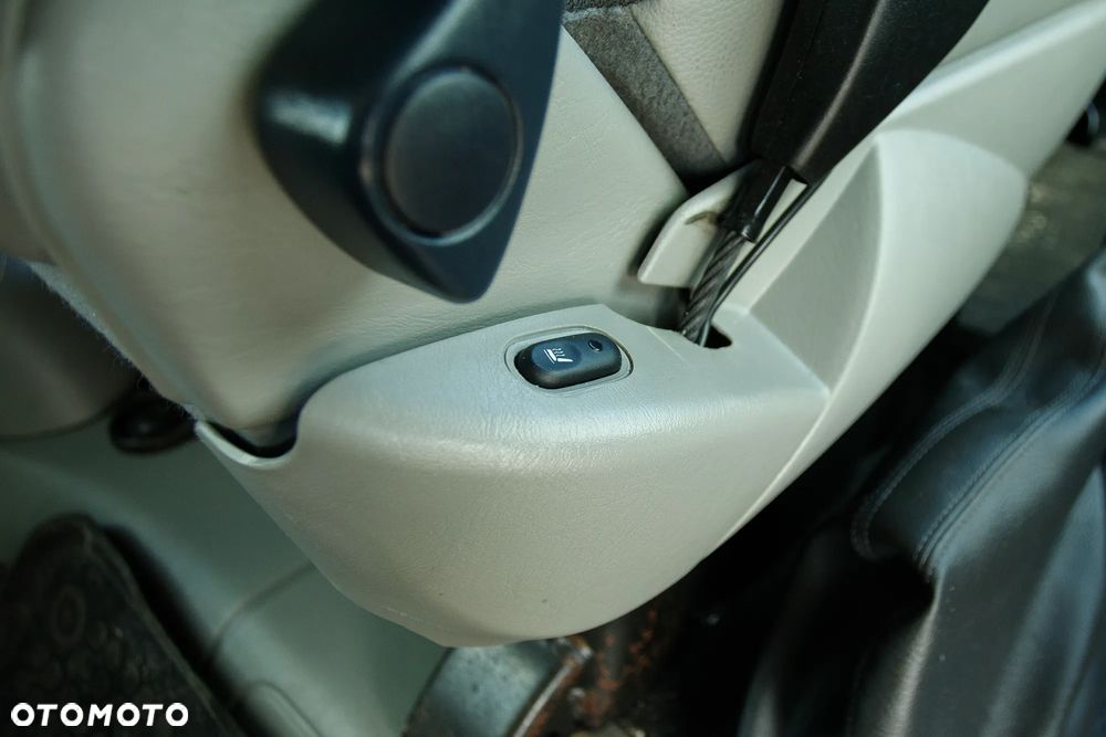 Opel Vivaro L2H1 2.9t - 25