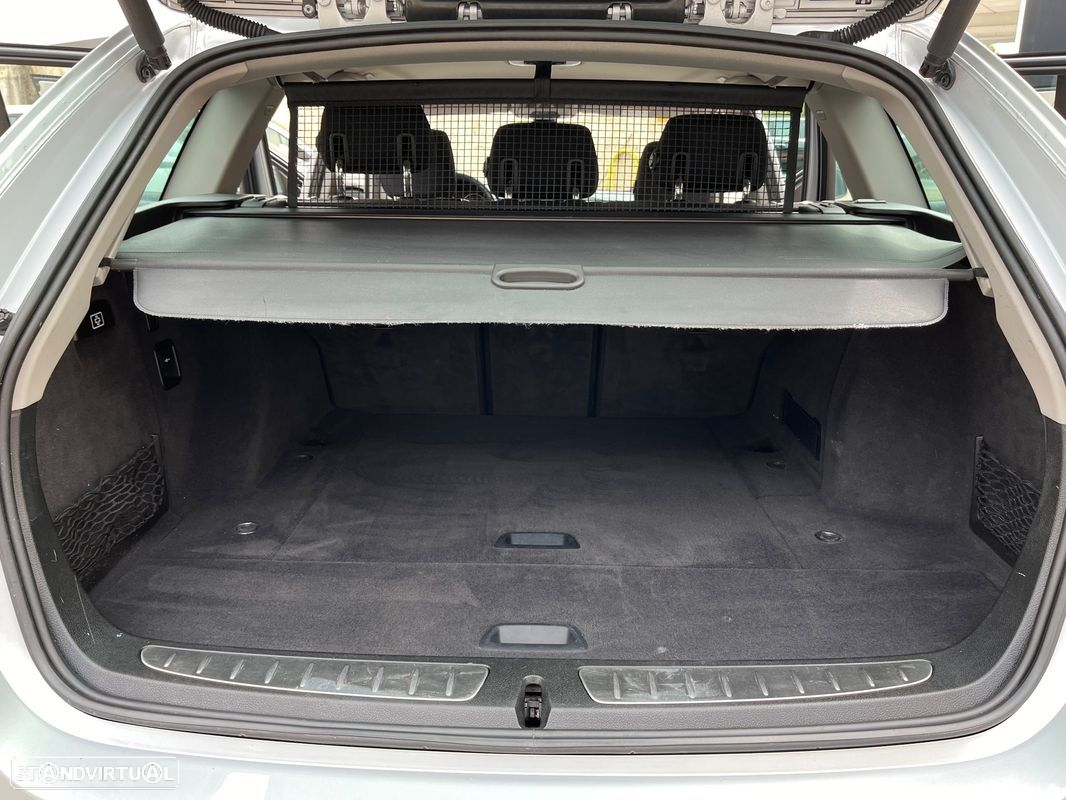 BMW 316 i Touring Line Sport - 22