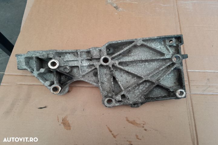 Suport alternator 038903143AF 038903143AF Volkswagen VW Touran 2 [201 - 3