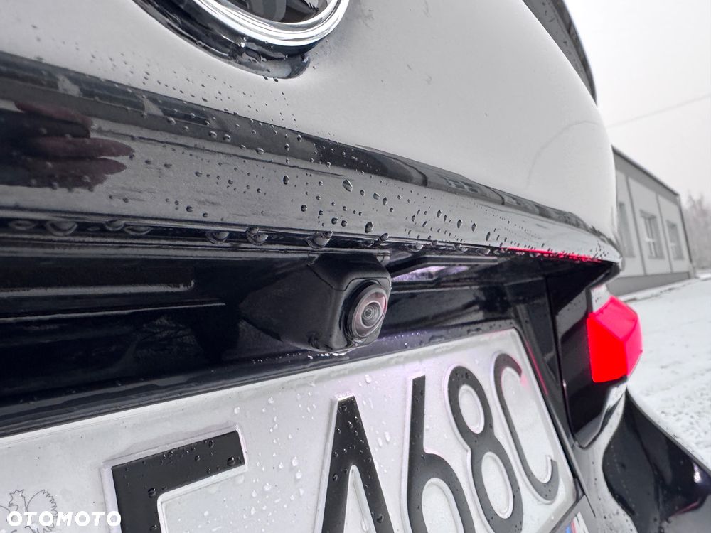 BMW Seria 5 520d xDrive M Sport sport - 38