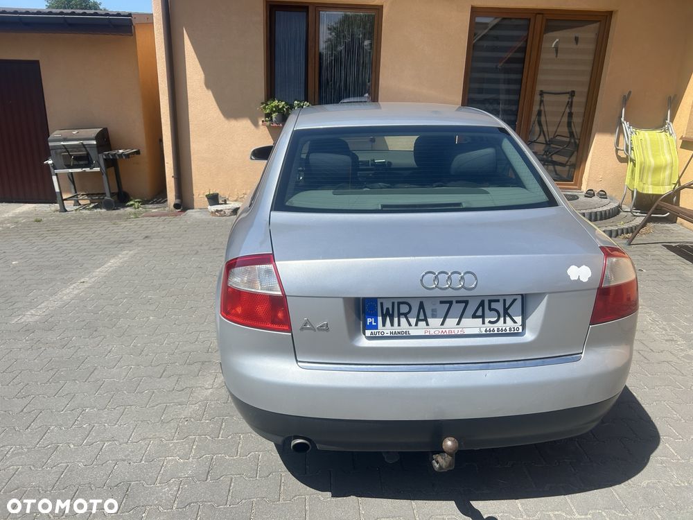 Audi A4 Limousine - 5