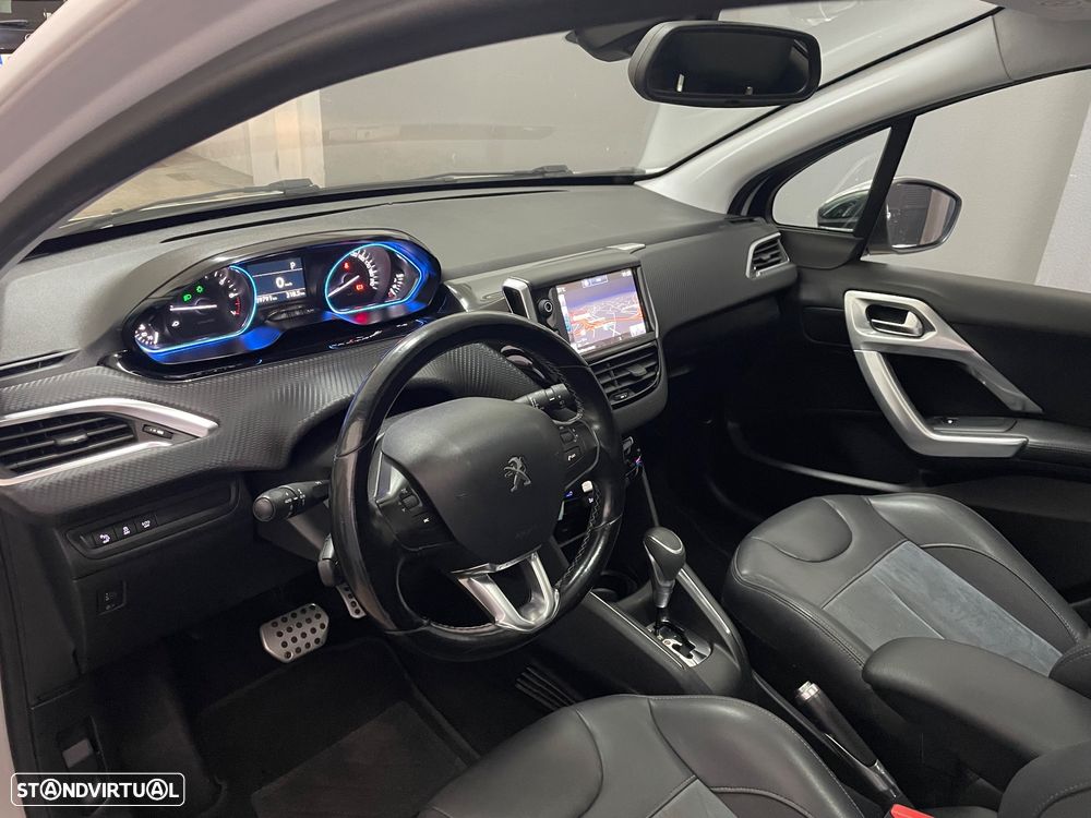 Peugeot 208 PureTech 110 Stop & Start EAT6 Tech Edition - 8