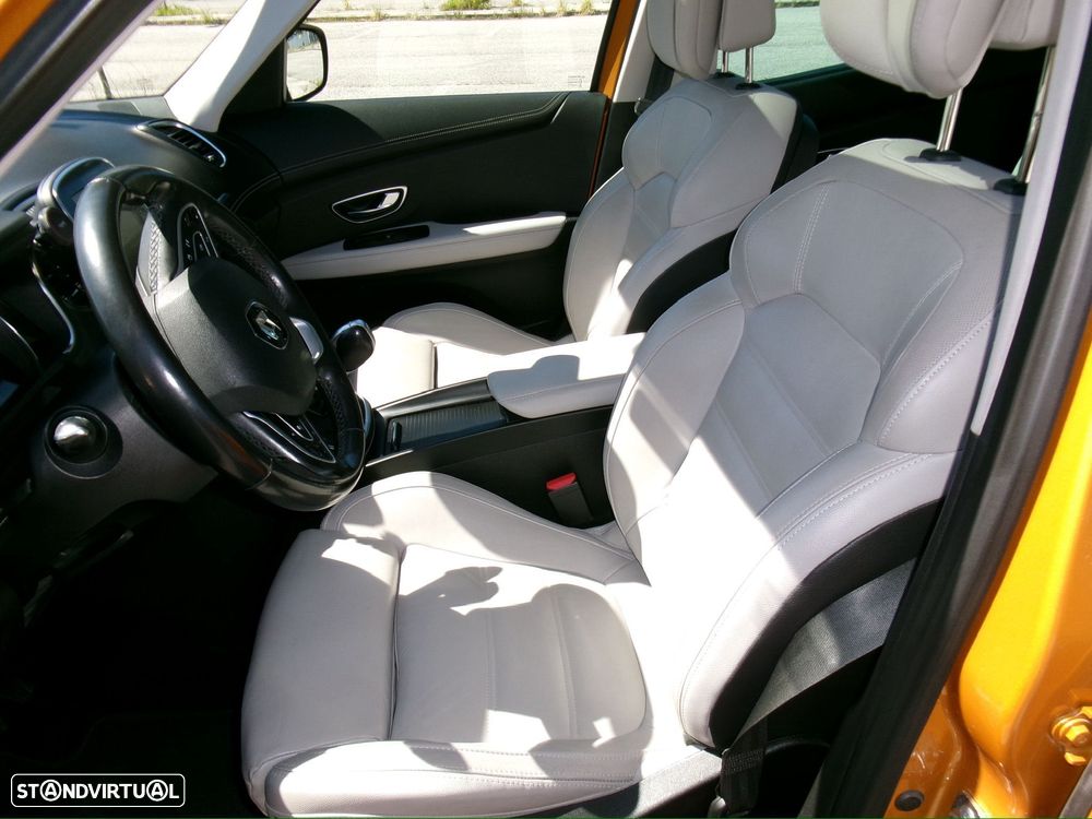 Renault Scénic 1.7 Blue dCi Bose Edition EDC - 2