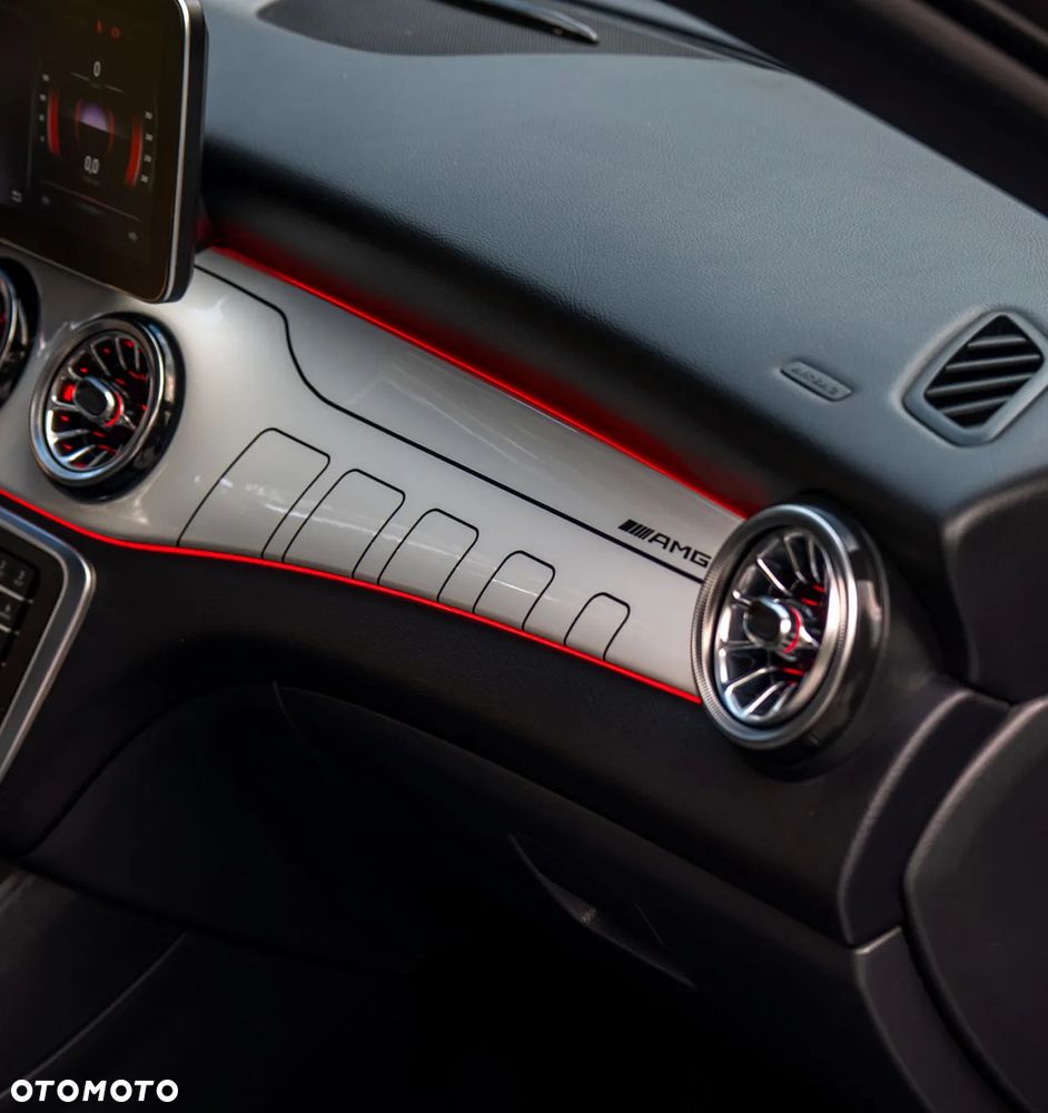 Mercedes-Benz CLA 180 7G-DCT AMG Line - 34