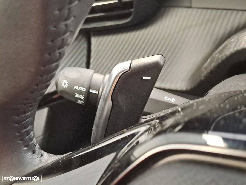 Peugeot 2008 1.2 Hybrid Allure e-DCS6 - 14