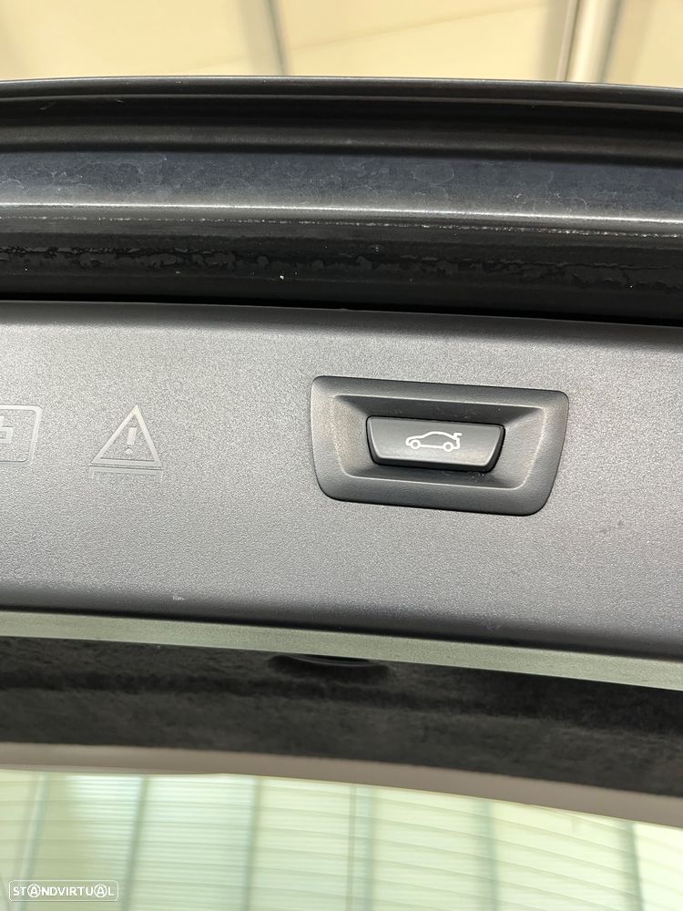 BMW 520 d xDrive Line Luxury Auto - 13