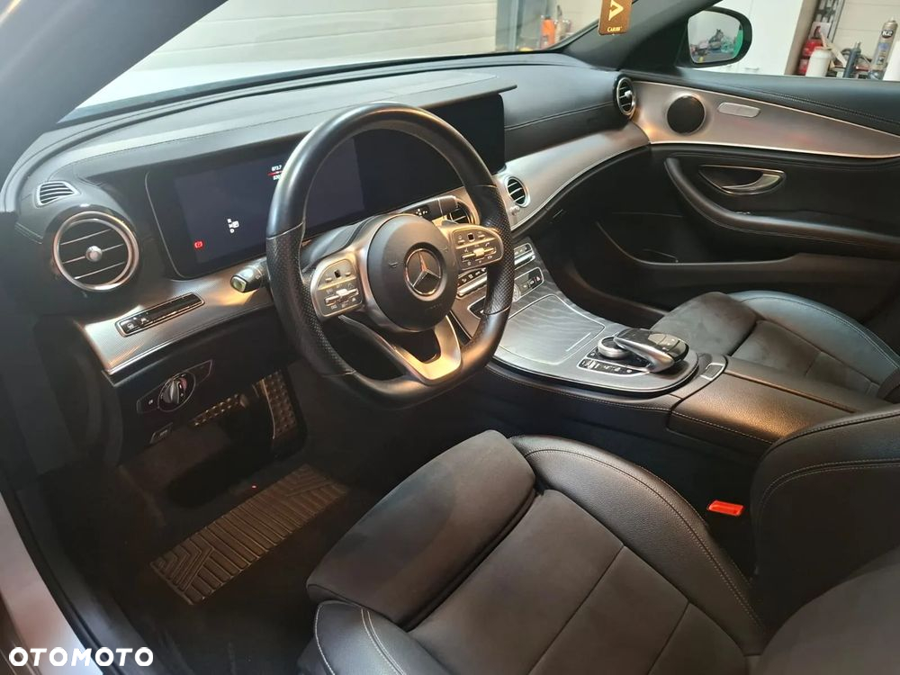 Mercedes-Benz Klasa E 250 9G-TRONIC AMG Line - 13