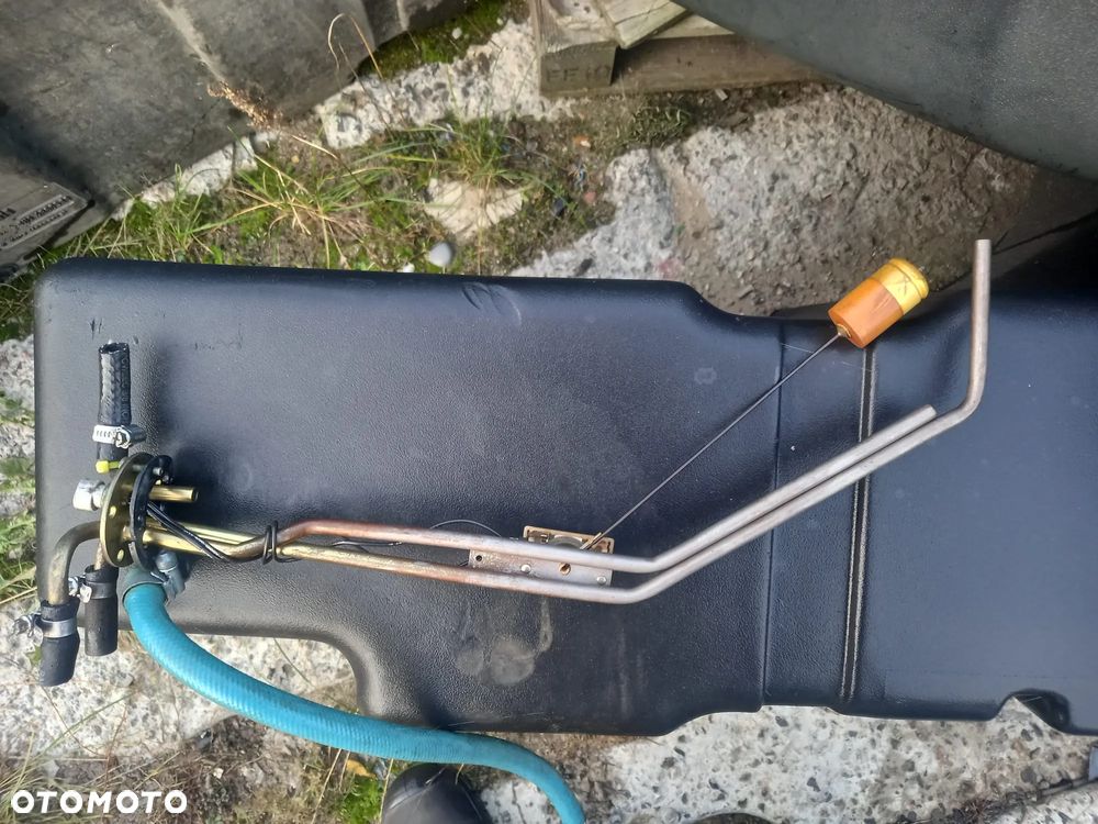 Zbiornik paliwa 196l Case MX100C - 8