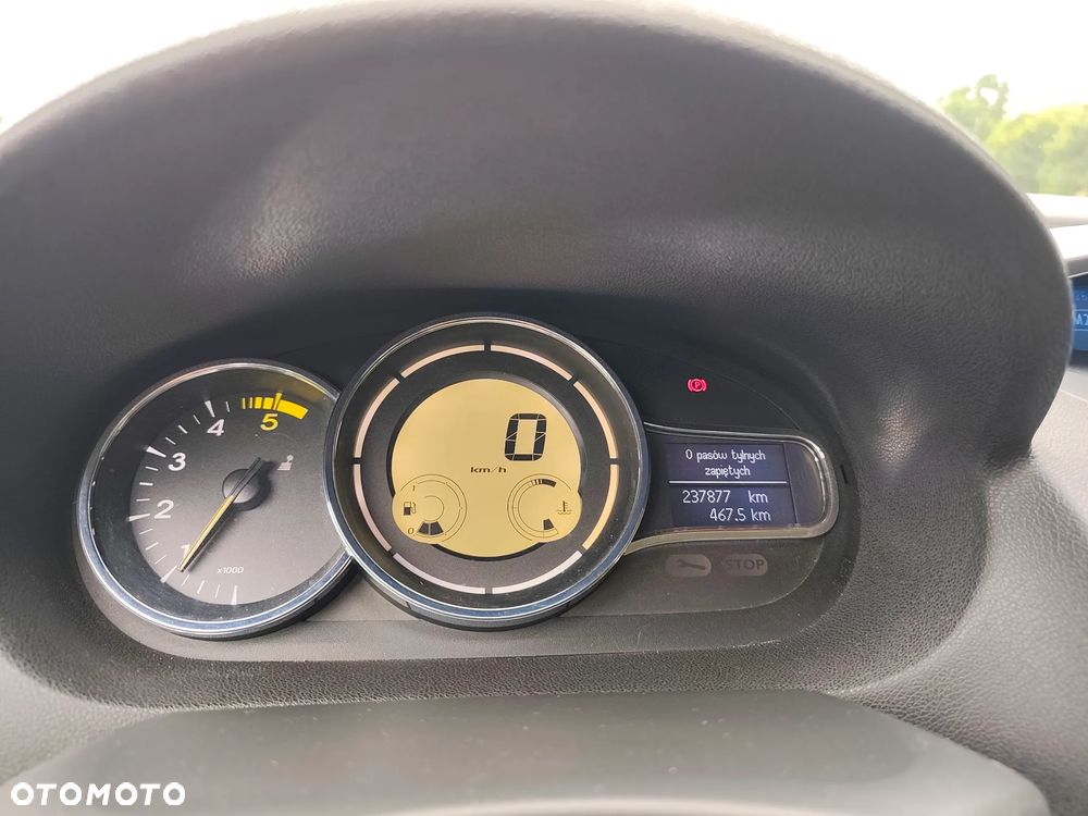 Renault Megane 1.5 dCi Bose - 8