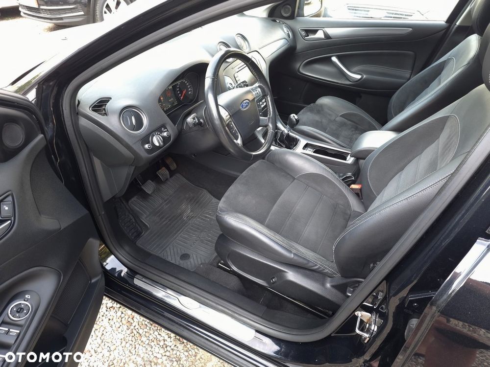 Ford Mondeo 2.0 TDCi Titanium - 12