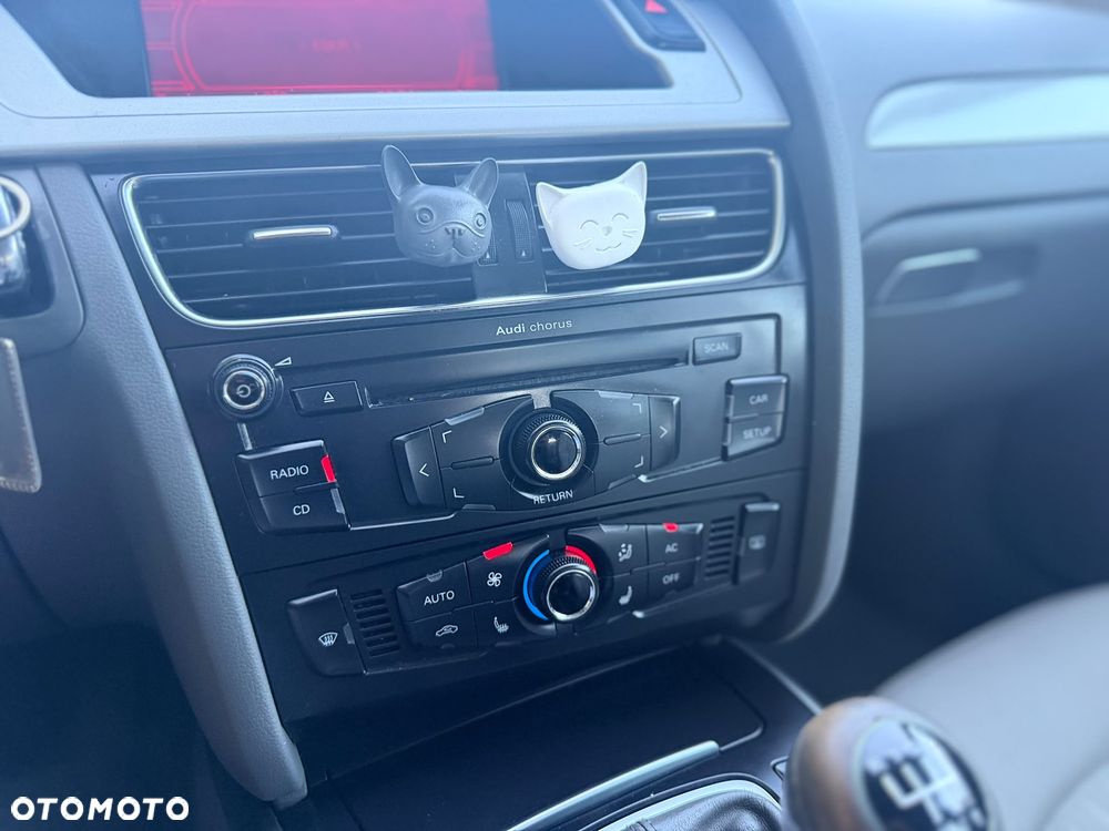 Audi A4 Avant 1.8 TFSI Ambiente - 26