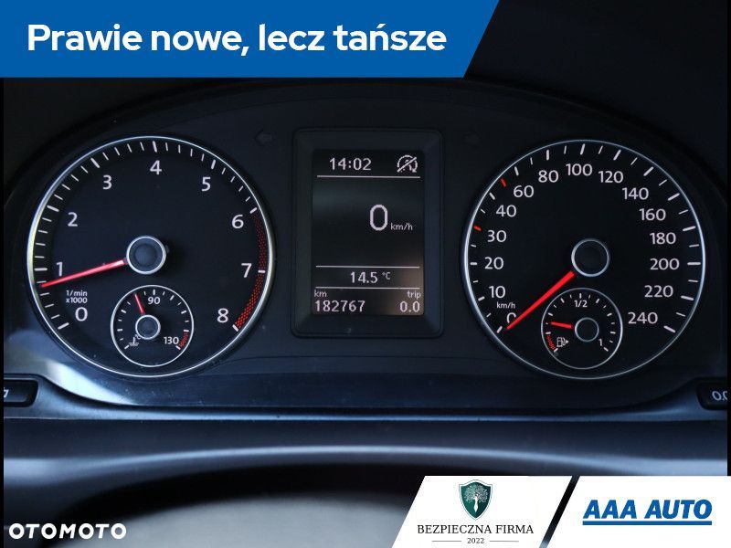 Volkswagen Touran - 12