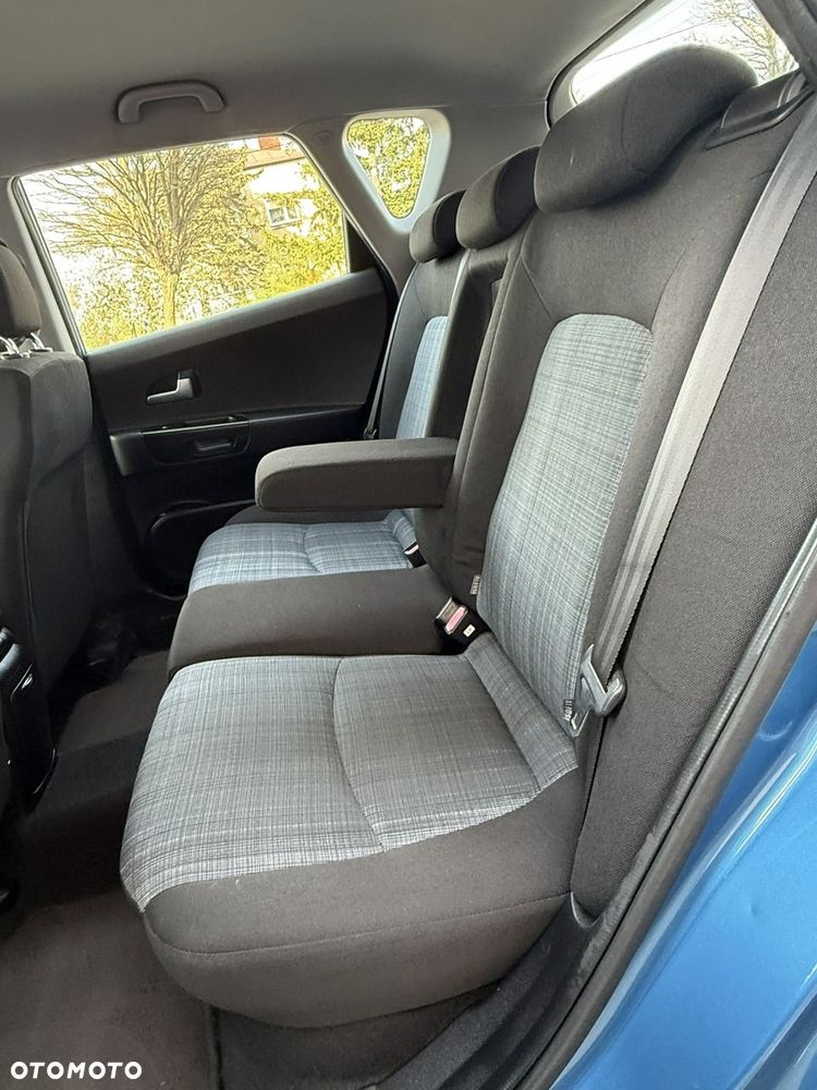 Kia Ceed - 6