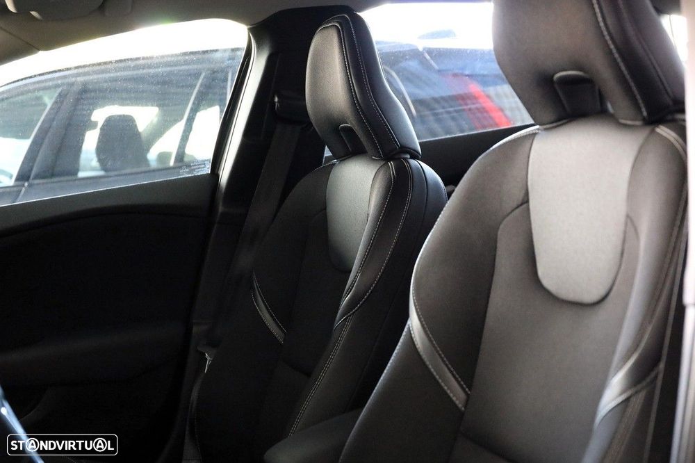 Volvo V40 1.5 T3 Sport Edition Plus Geartronic - 6
