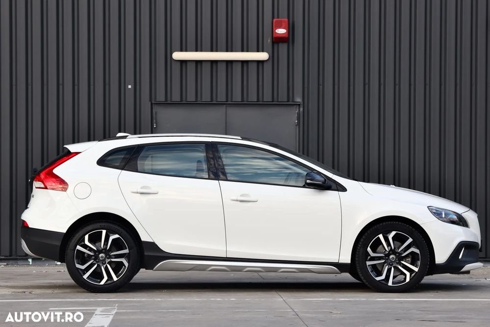 Volvo V40 - 18