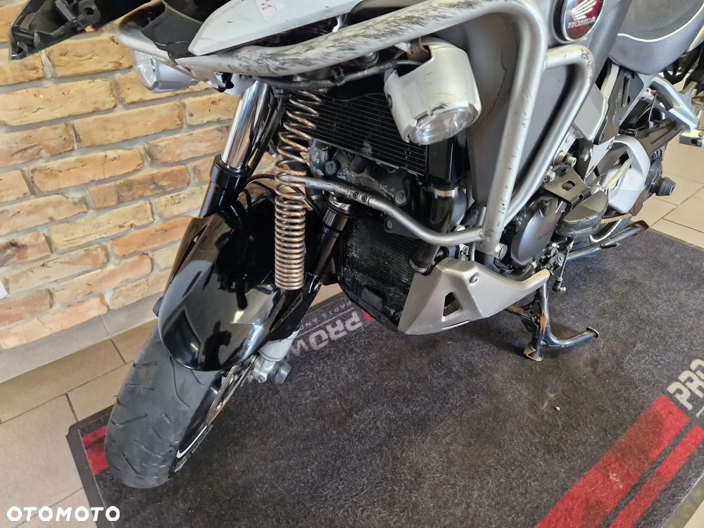 Honda VFR - 24