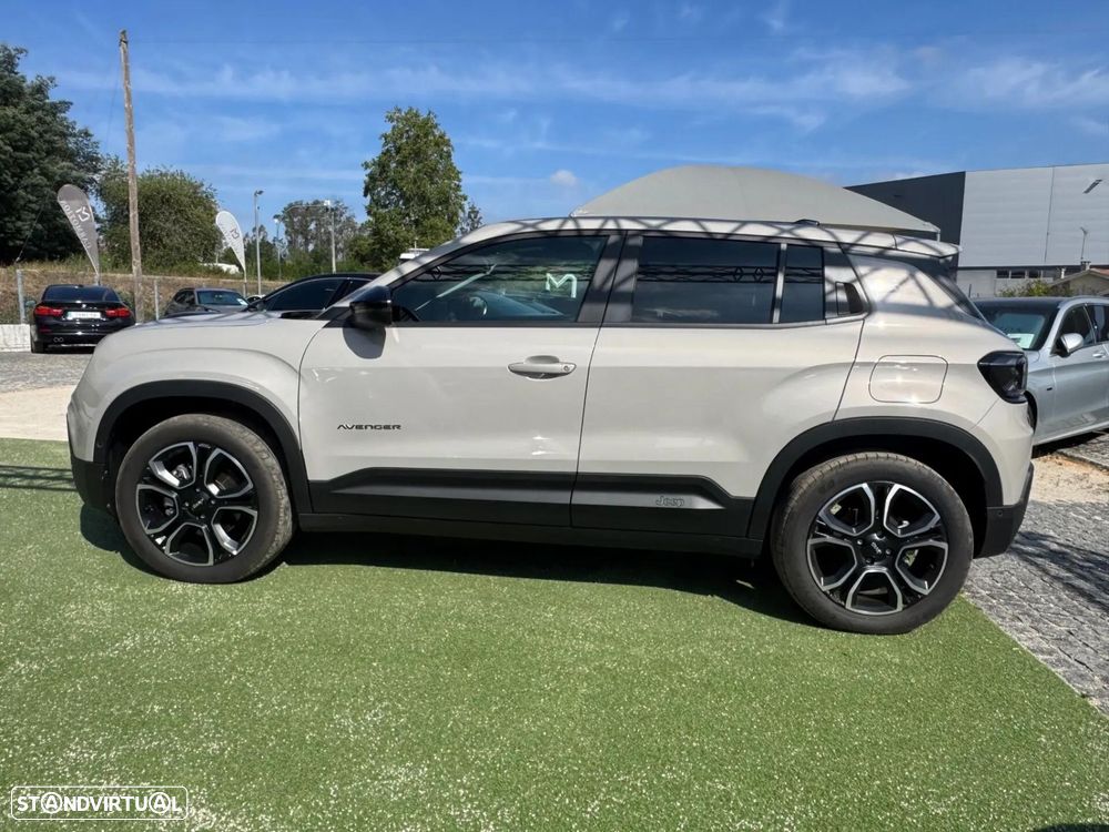 Jeep Avenger 54 kWh Summit - 22
