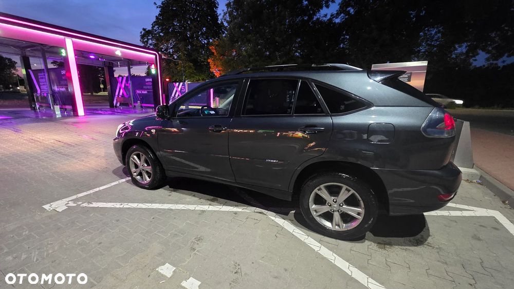 Lexus RX - 8