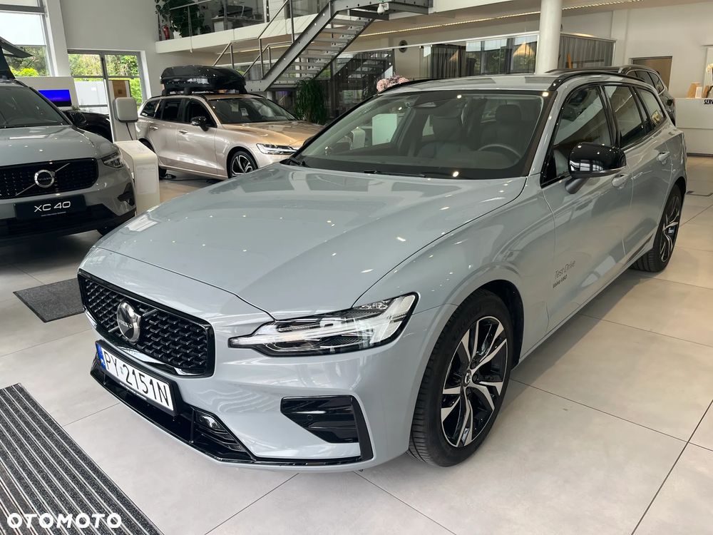 Volvo V60 B4 B Plus Dark - 2
