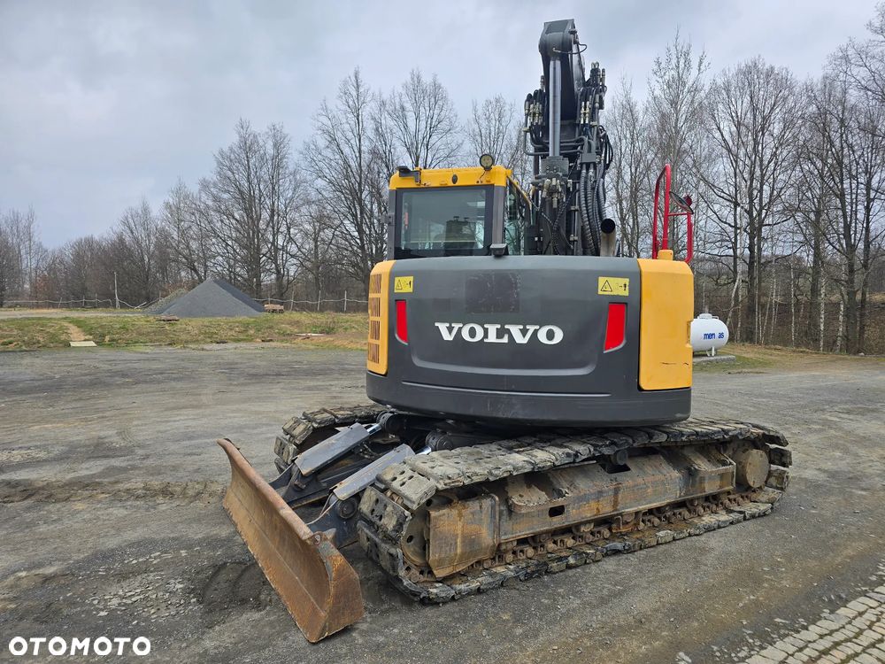 Volvo ECR145 - 18
