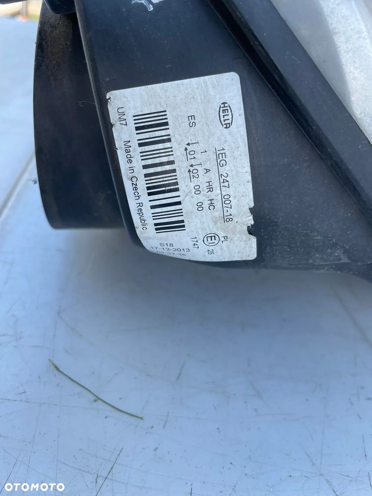 LAMPA LEWA PRAWA PRZÓD VW GOLF V - 7