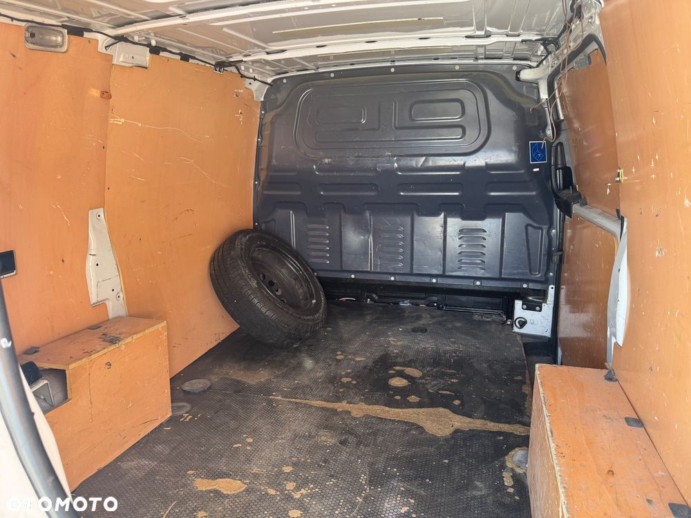 Mercedes-Benz Vito - 11