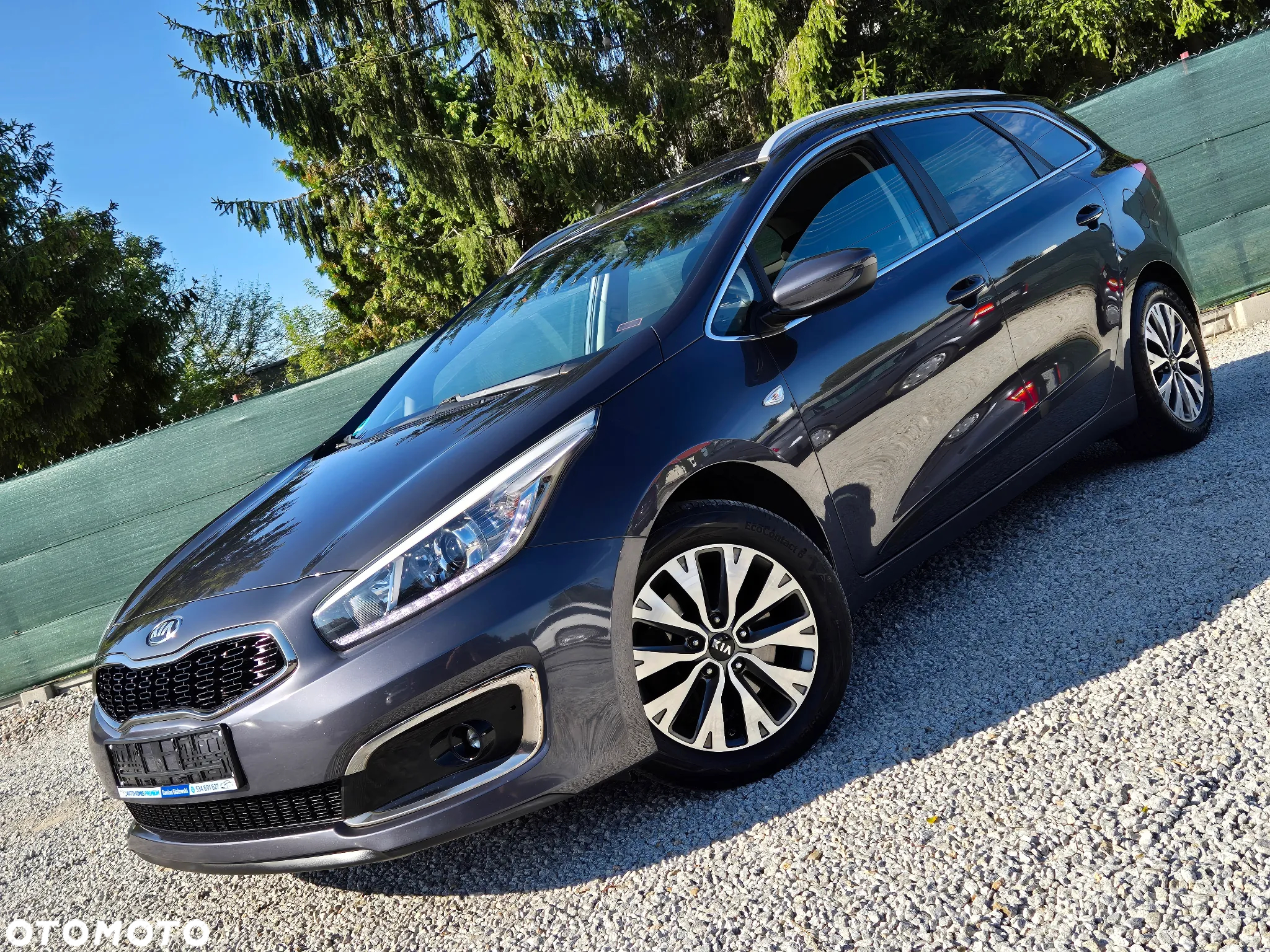 Kia Ceed 1.6 CRDi 136 ISG Platinum Edition - 4