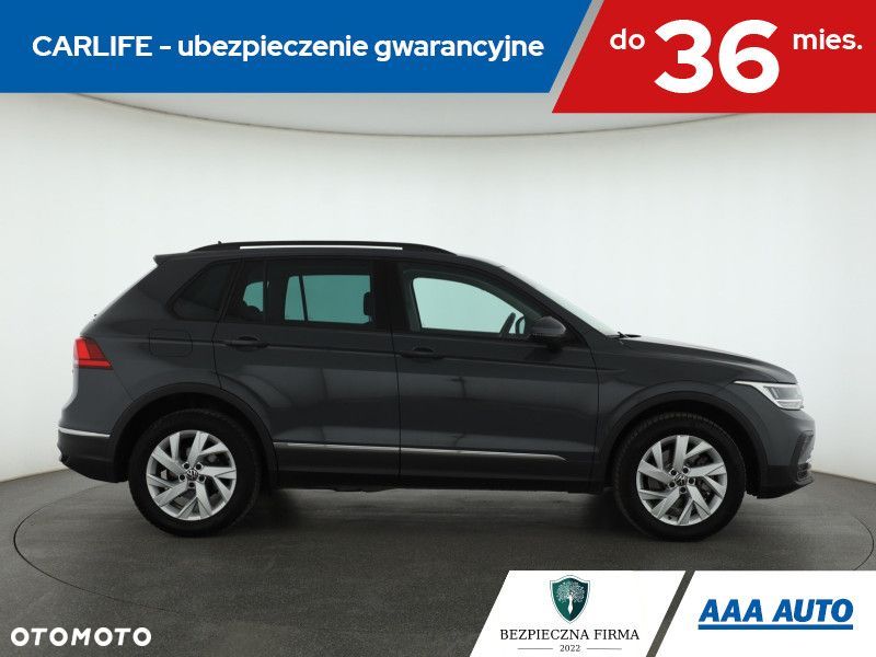 Volkswagen Tiguan - 8