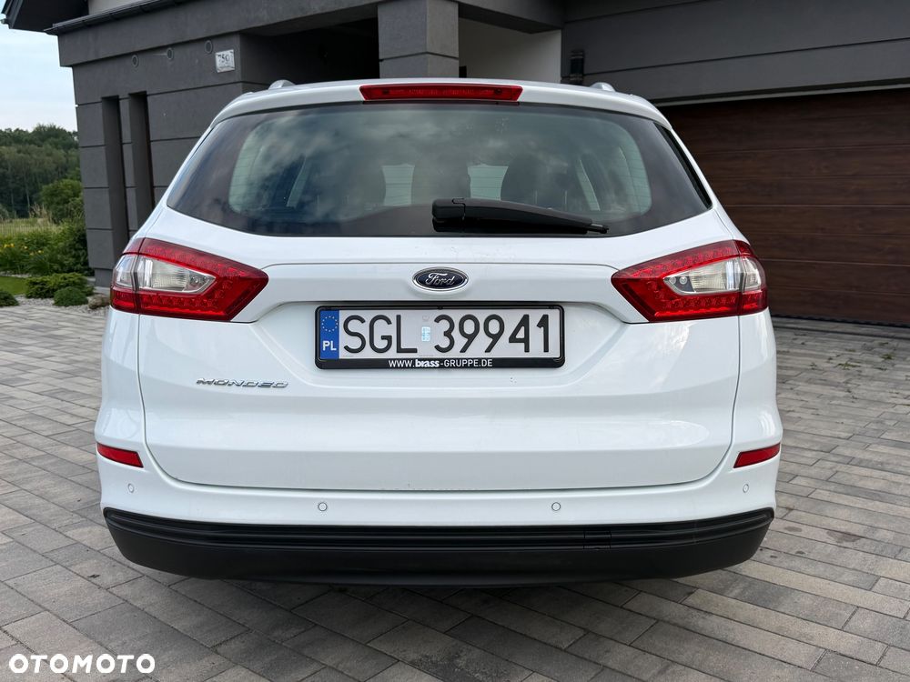 Ford Mondeo 2.0 TDCi Ambiente PowerShift - 9