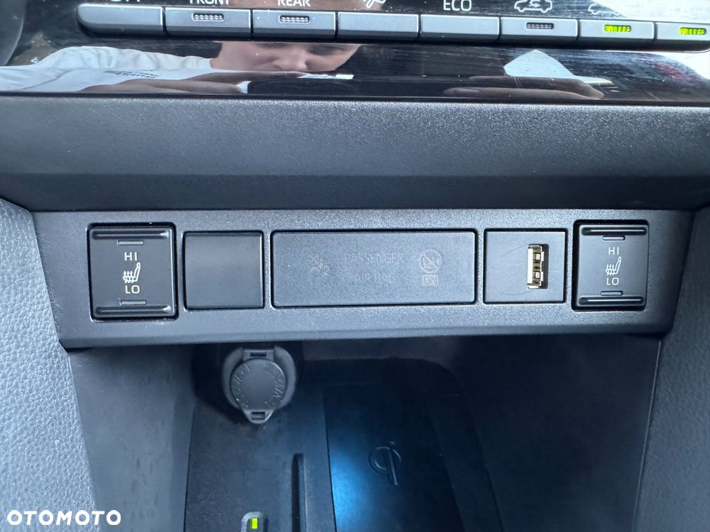 Toyota Yaris Cross Hybrid 1.5 Style - 25