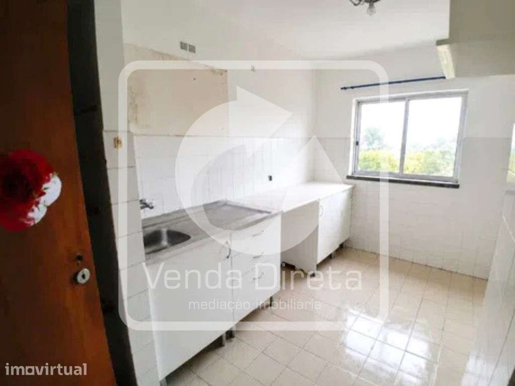 Apartamento T3 no Centro de Casal de Cambra | 85 m² | Excelente Loc... - Grande imagem: 3/23
