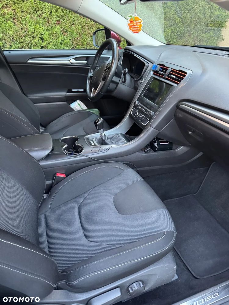 Ford Mondeo ver-1-5-ecoboost-titanium - 32