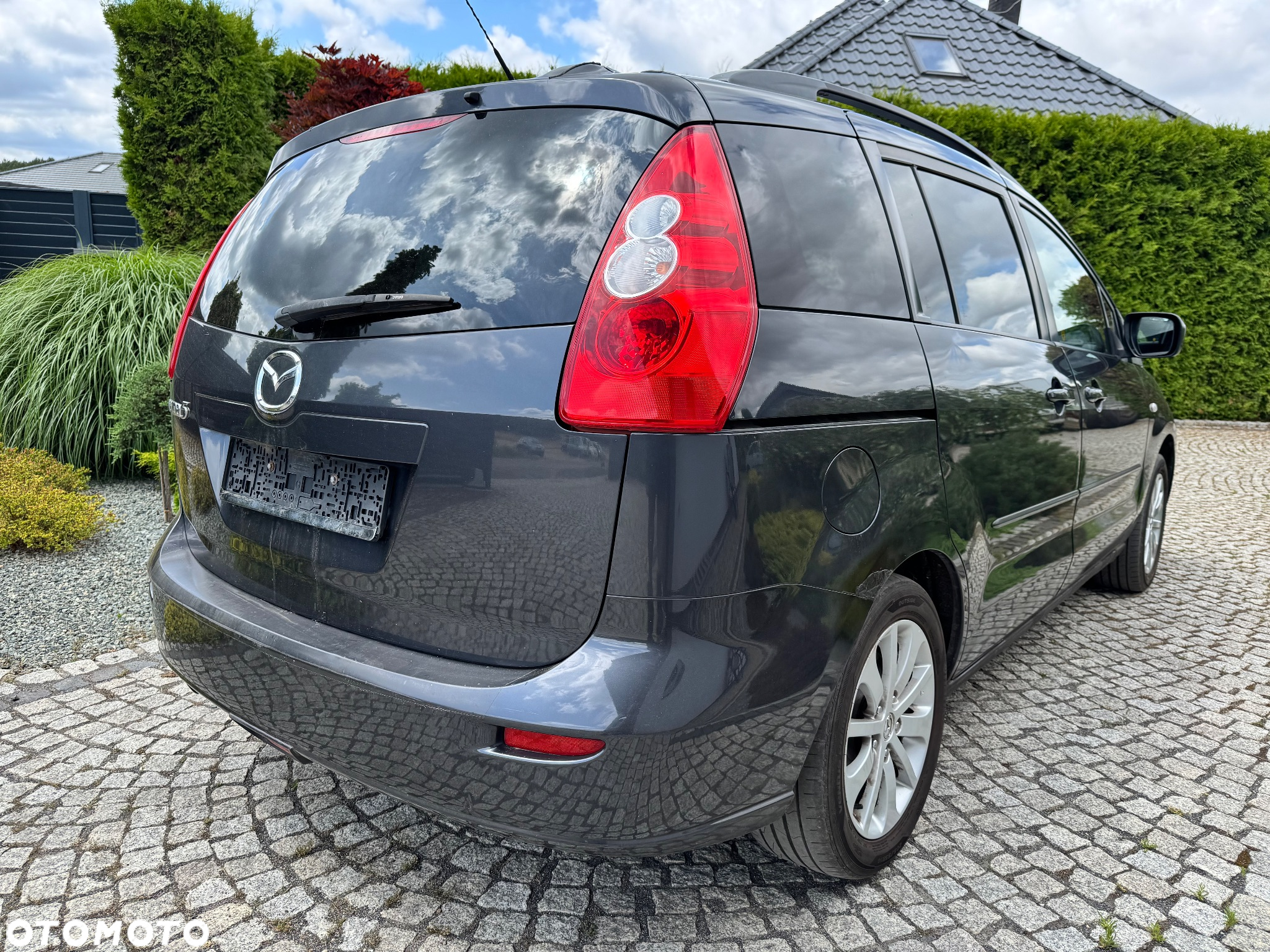 Mazda 5 - 17